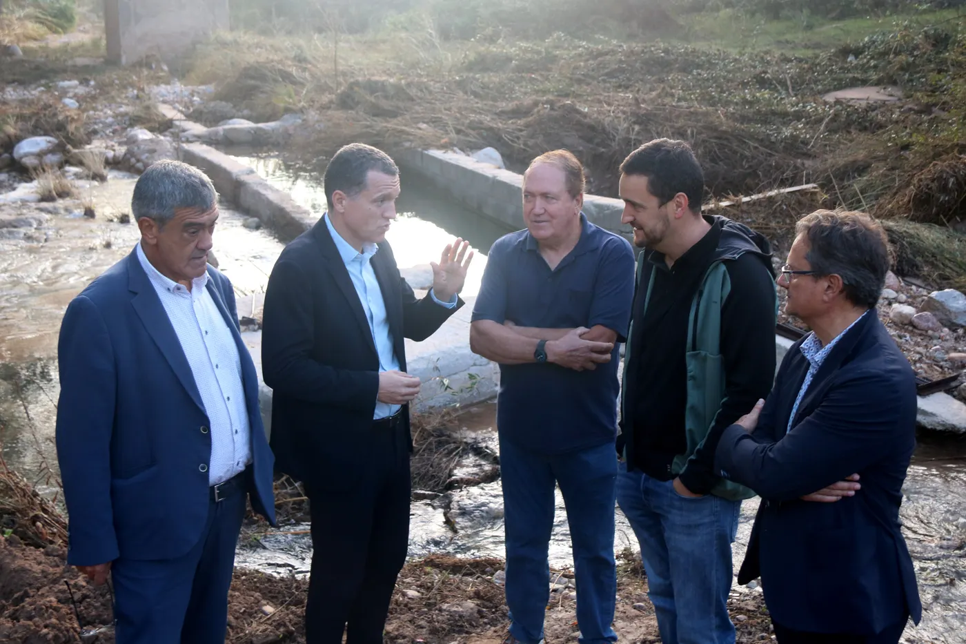El conseller d'Agricultura, Òscar Ordeig, visitant infraestructures de regadiu afectades pels aiguats a Xerta