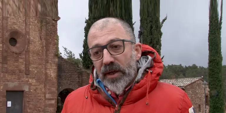 Mor l'alcalde del Brull en un accident mentre movia unes bales de palla a la seva finca