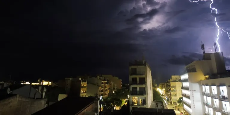 Nova tongada de pluges durant la matinada i part de dissabte