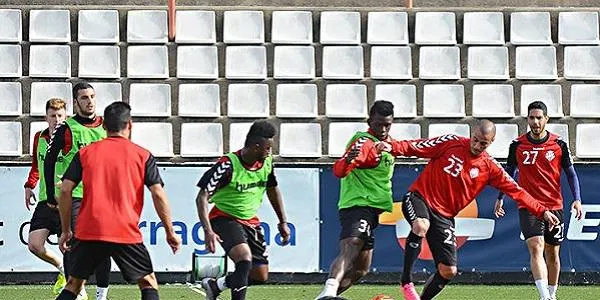 Una victòria a casa contra l’Elx podria situar el Nàstic en segona posició