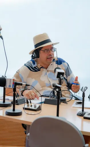 LOS MEGACLASICOS LATINOS