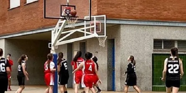 El Cadet femení del BBG debuta a la segona fase amb una contundent victòria a la pista del Carme Bàsquet (20-50)
