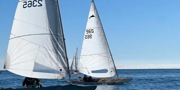 La flota del CM Altafulla es prepara per al LXXXII Campionat d’Espanya de Patí de Vela a Torredembarra