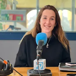 Entrevistes de la Justa del 28/3/2022 — Actualització d’activitats del 8M a Sant Just: ioga i xocolatada a Can Freixas, presentació de la Casa de la Dona i teatre reprogramat - episode art