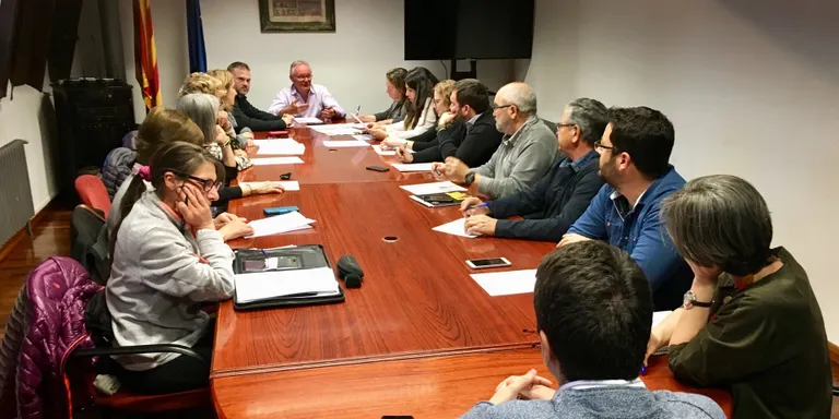El ple del Consell Comarcal de l'Alt Urgell aprova la relació de llocs de treball