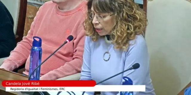Candela Jové (ERC) pren possessió com a nova regidora de l’Ajuntament de Valls