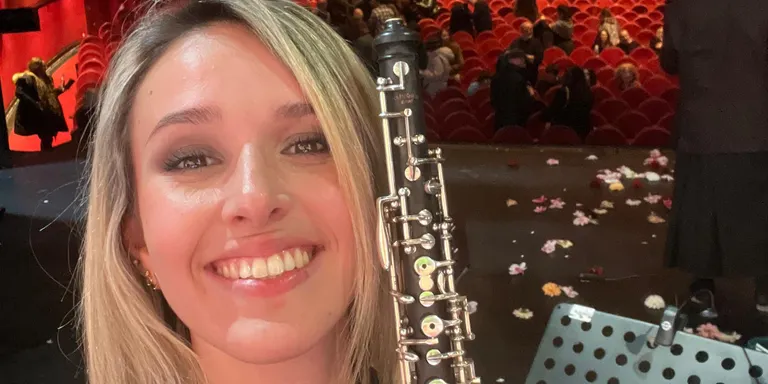 Conoce a Sara Aragón Espiñera, una oboista utrerana que consta de una gran carrera musical
