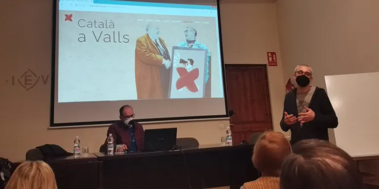 El Convit, campanya de Valls per la llengua per augmentar l’ús social del català