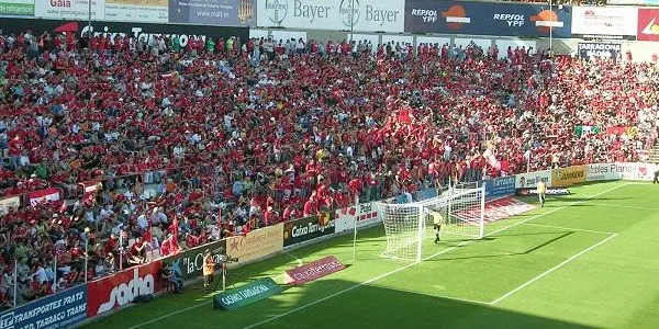 L’afició grana, cada cop més implicada amb el primer equip del Nàstic
