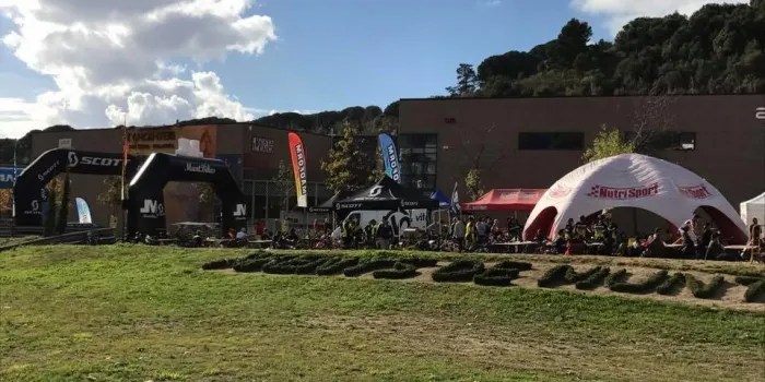 Més de 400 ciclistes a la sisena edició de la Muntbikes BTT del Club Ciclista Muntbikes d’Arenys de Munt