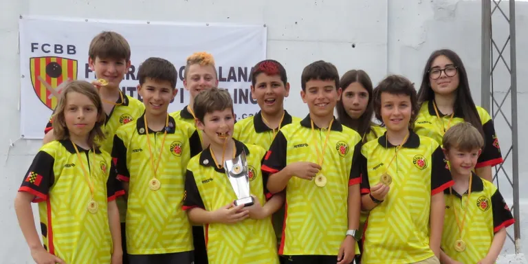L'Olius Bitlles guanya la Lliga Catalana Infantil per quart any consecutiu