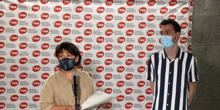 Barcelona implanta un protocol específic contra la lgtbi-fòbia a les xarxes de metro i autobús de TMB