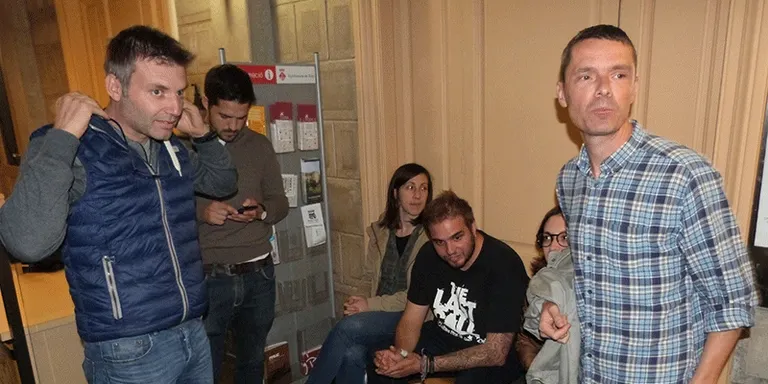 Diversos regidors es tanquen a l'Ajuntament contra l'empresonament de part del Govern cessat