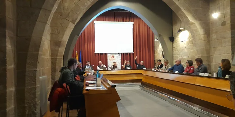 El Consell Comarcal aprova un pressupost consolidat de 14,6 milions d'euros per l'any que ve sense cap suport de l'oposició