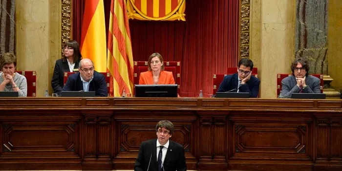 Els partits polítics arenyencs es mantenen a l’expectativa de les passes del Govern Espanyol