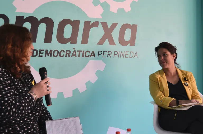 Bea Talegón omple la seu d'EnMarxa en la inauguració del local de la nova formació política pinedenca