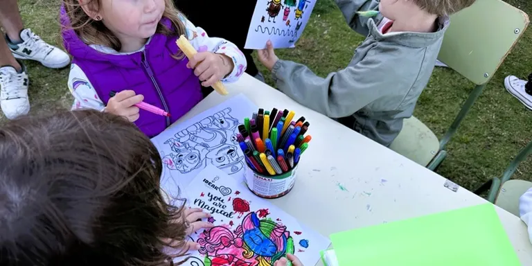 Torredembarra impulsa un programa amb activitats per a infants i famílies
