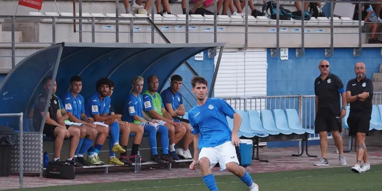 Duel per eludir el descens per al CD Morell