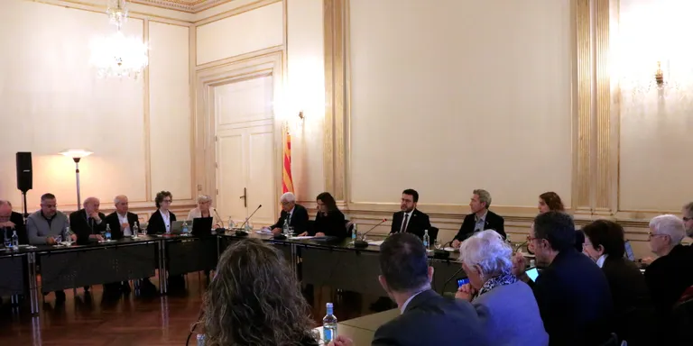Aragonès explica que els pressupostos inclouen 30 MEUR extra per a salut mental i reclama la seva aprovació