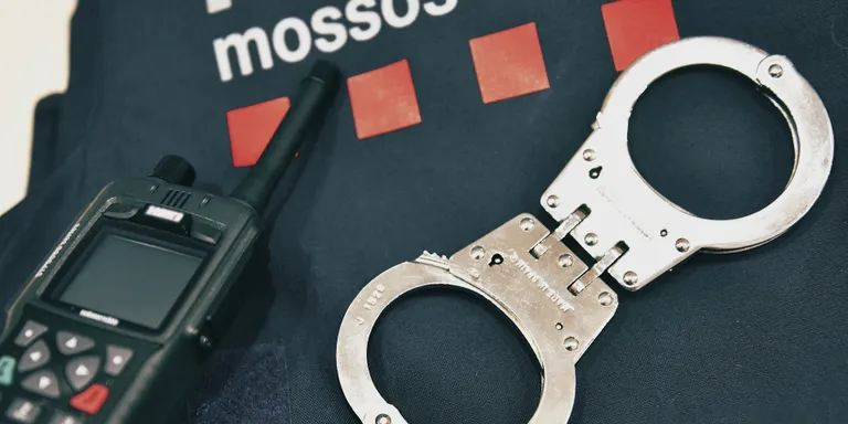 Els Mossos de Cambrils detenen tres homes quan intentaven robar en una autocaravana d’una àrea de servei