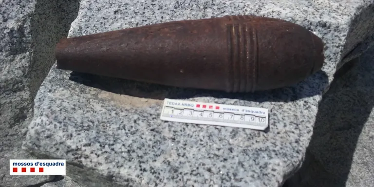 Desactiven a Barcelona un morter de la Guerra Civil que un nen havia recollit al Pirineu
