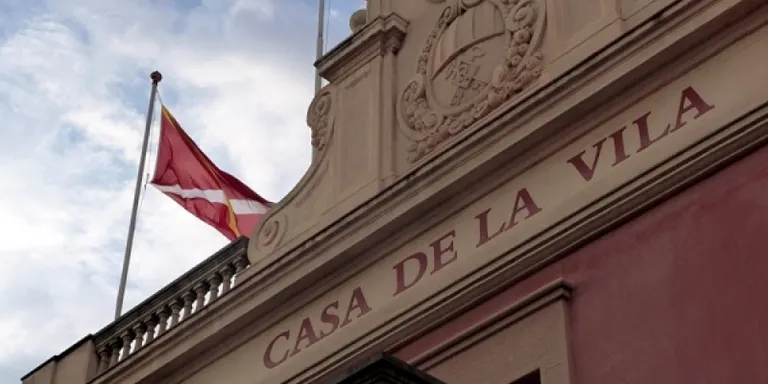Tot a punt per a la investidura i els comiats al Ple municipal de Rubí