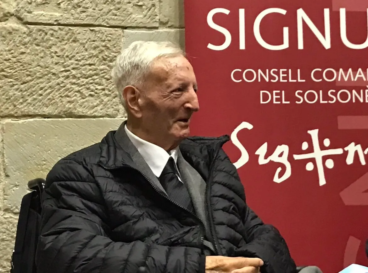 <strong>Centenars de persones acomiaden mossèn Enric Bartrina</strong>