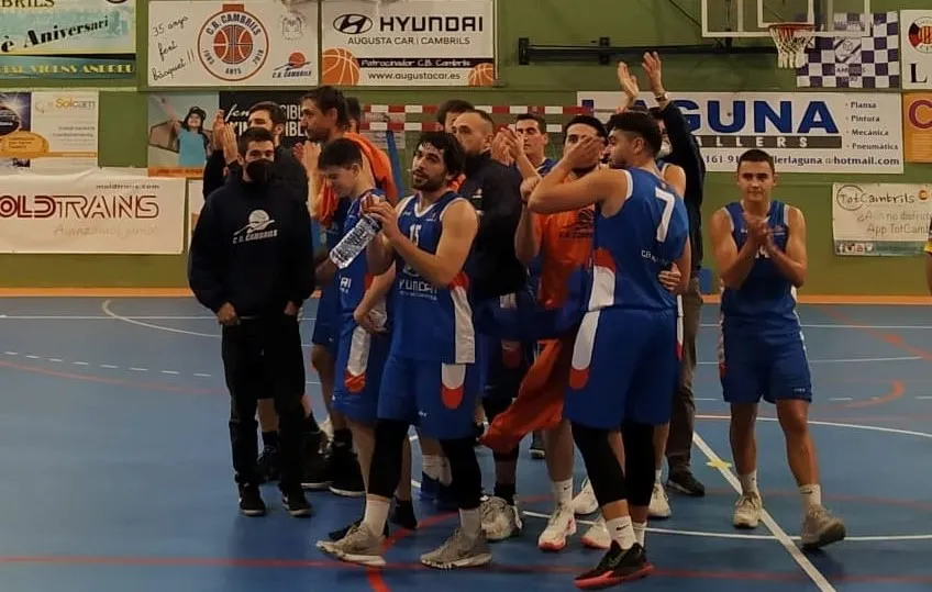 Victòries clares dels primers equips del CB Cambrils