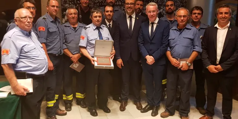 Els Bombers Voluntaris de Puigcerdà reben la Creu de Sant Jordi