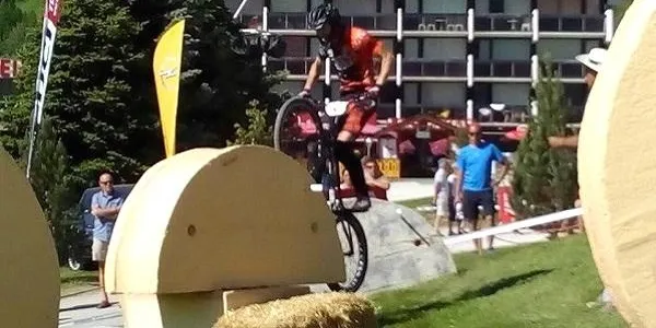 Una punxada allunya Àngel Batlle de la Copa del Món de Trial UCI