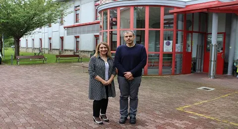AL CUIDADO DE LAS PERSONAS DEPENDIENTES QUE NECESITAN ATENCIÓN Y ACOMPAÑAMIENTO