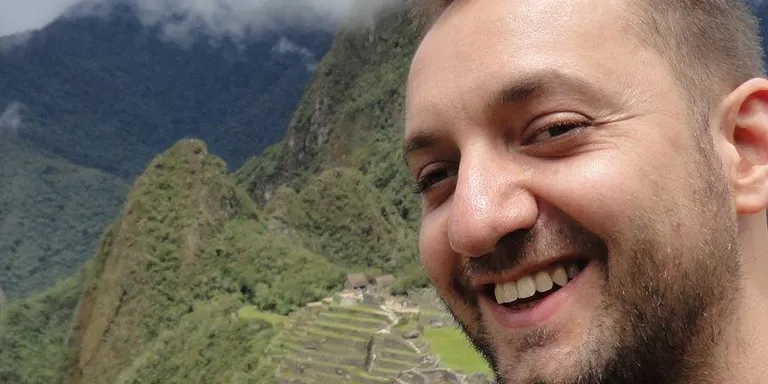 Miquel Alet presenta el seu primer llibre, 'Ho estem fent bé?'