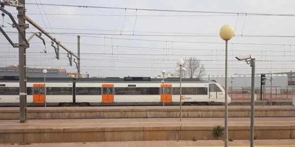 Una incidència en la senyalització de les vies entre Torredembarra i Tarragona provoca un nou caos ferroviari