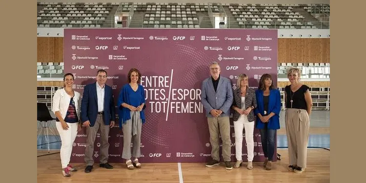 ‘Entre totes, tot’, la cita històrica d’aquest dissabte per a l’esport femení català al Palau d’Esports de Tarragona