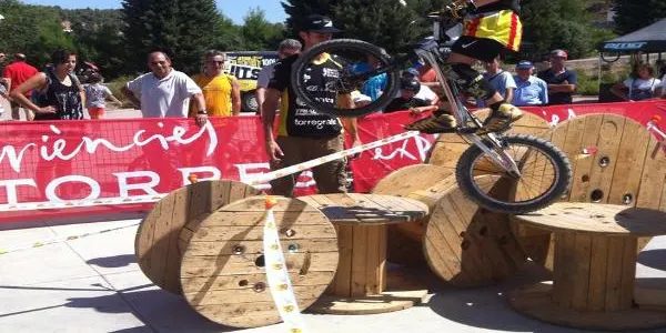 Els torrencs Àngel Batlle i Marc Piquer comencen amb molt bon peu la seva participació al Mundial de Bike Trial