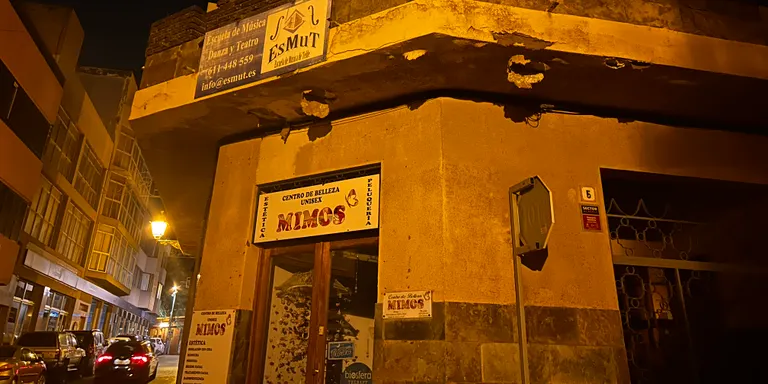 ¿Qué tiene que caer primero para que alguien actúe?