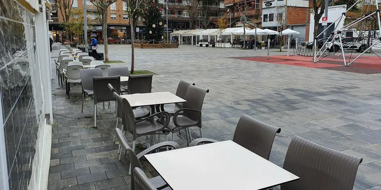 El Govern Municipal de Pineda de Mar (PSC) proposa subvencionar fins al 30% la taxa d'escombraries de les empreses