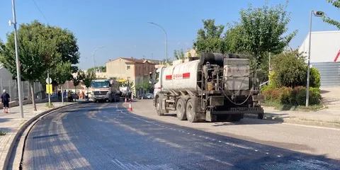 En marxa noves mesures de mobilitat al barri de Can Rossell per reduir l’impacte del trànsit en el veïnat i augmentar la seguretat de vehicles i vianants