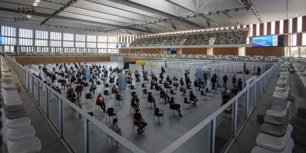 Salut posa 632.000 vacunes contra la covid-19 al Camp de Tarragona en un any