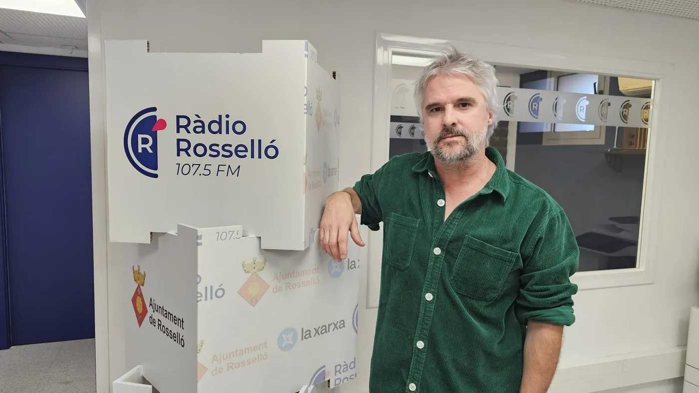 Jordi Gasion als estudis de Ràdio Rosselló