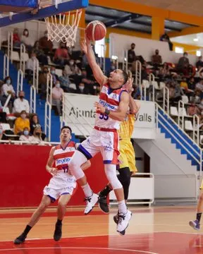 El CB Valls no aconsegueix accedir a la fase d’ascens de LEB Plata