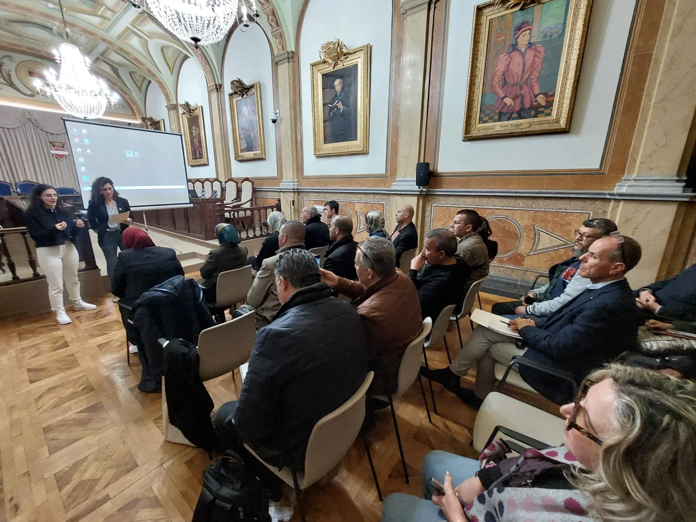 Una delegació de municipis de la regió oriental del Marroc rep una recepció en el marc del projecte Aizdihar