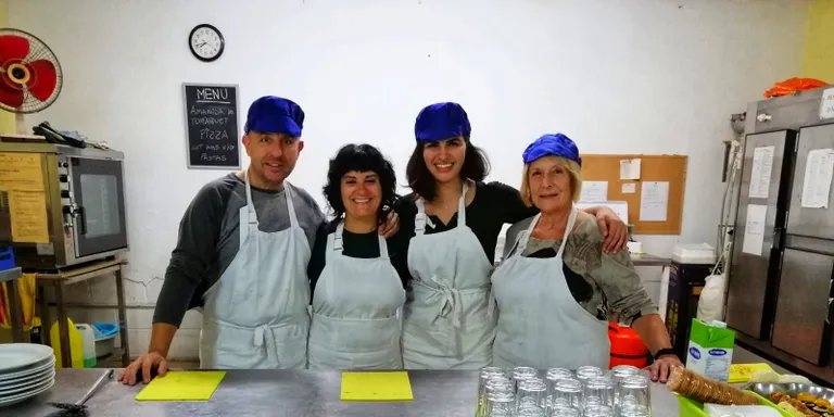 L'increment d'usuaris fa que el menjador social de Poblenou necessiti més recursos