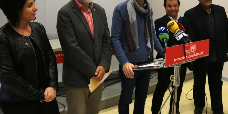 El PSC proposa Antoni Poveda, Manel de la Vega i Lorena González com a senadors autonòmics