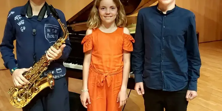 Tres alumnes de l’Escola de Música de Cambrils, guardonats al Concurs Sant Anastasi