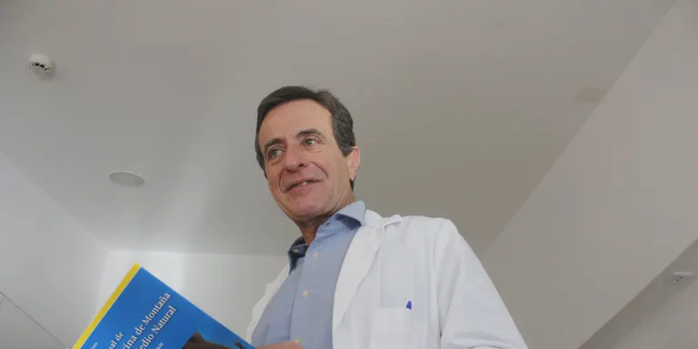 Editat el primer manual de medicina de muntanya