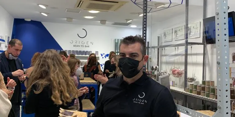 El xocolater almenarenc Ivan Pascual inaugura 'ORIGEN', un projecte per descobrir la xocolata bean to bar