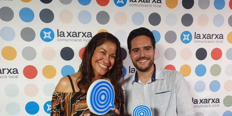 Ones de ciència, de Ràdio Cambrils, recull el premi al millor programa de ràdio local de 2020
