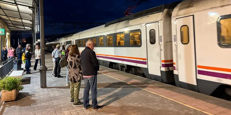 Primer dia d’augment de freqüència de pas de trens per Valls
