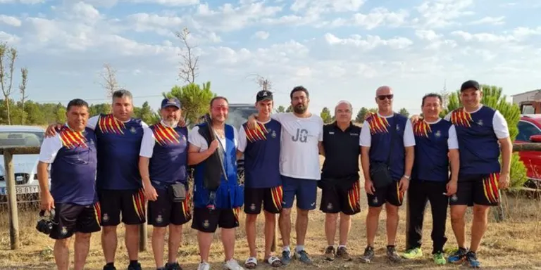 El tirador Antoni Ruiz Nat es penja la medalla de bronze al Campionat d’Espanya de fossat olímpic